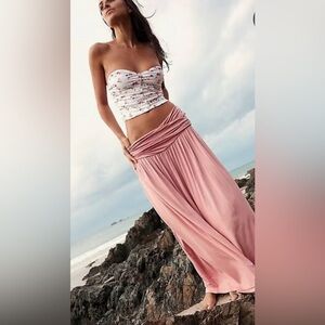 🆕 Free People X Beth Richard’s Gia bikini top only in ivory floral size large